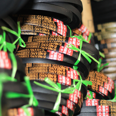 Rubberwrapped cloth Classic V Ribbed Belt voor alle industrieën Direct gedistribueerd