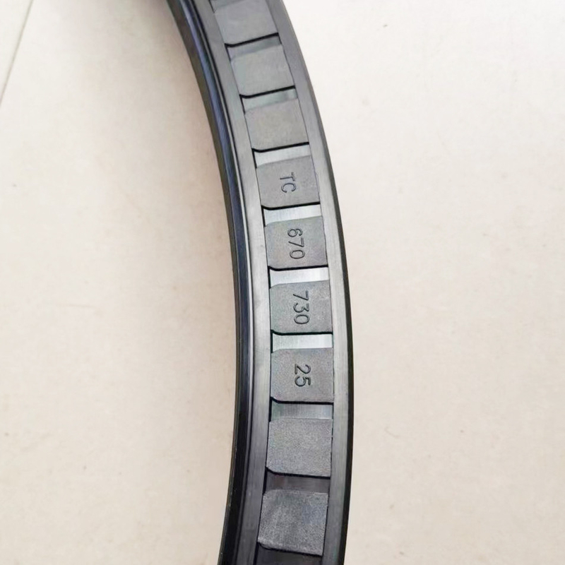 670*730*25 TC-olieverzegelingen gemaakt van NBR-FKM-rubber voor hoge temperatuurbestendigheid